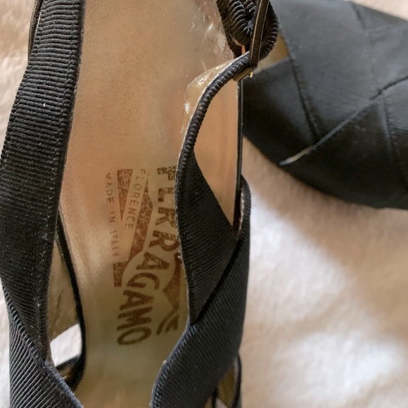 Vintage Salvatore Ferragamo Slingback - Picture 2 of 5